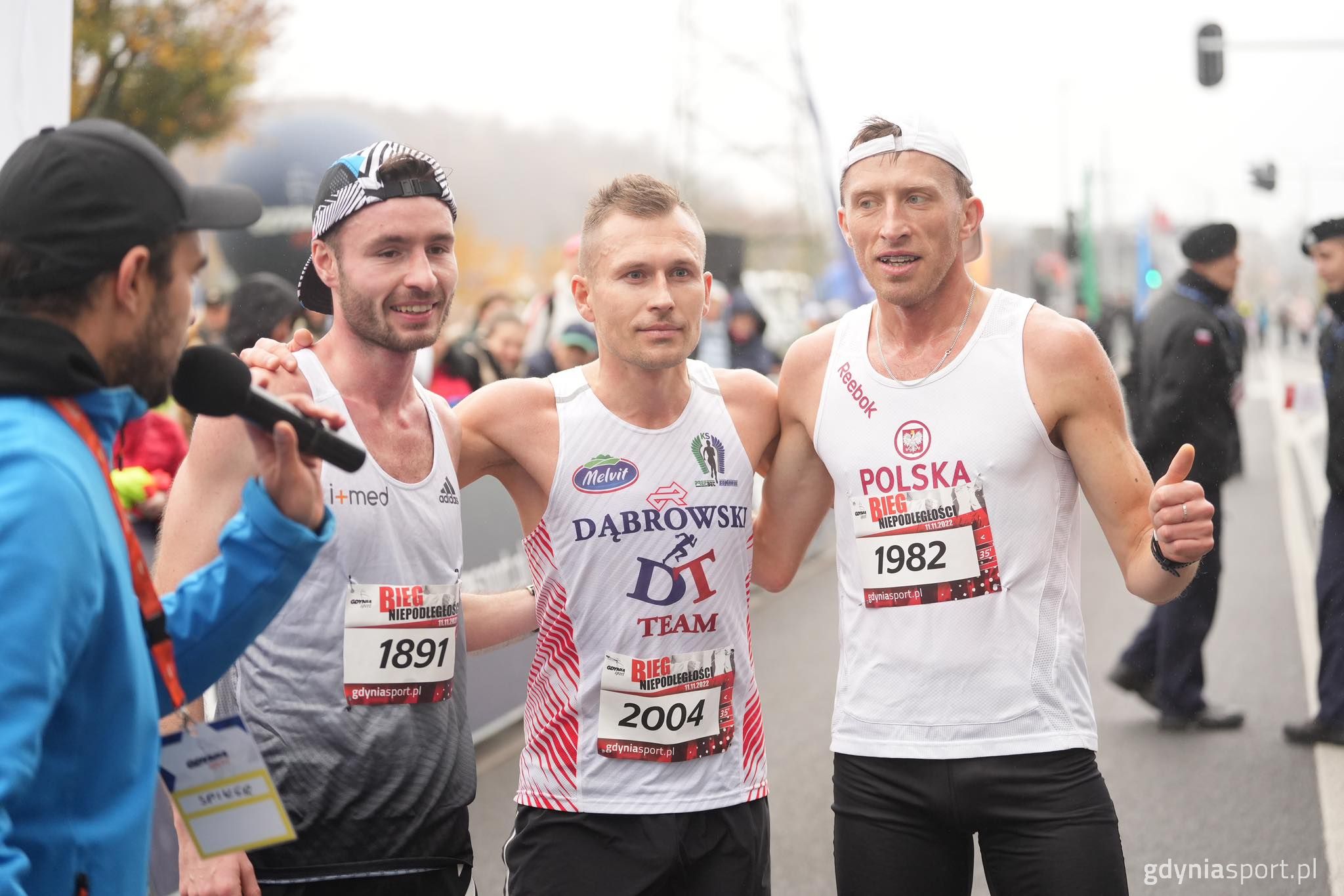 pierwsza tr&oacute;jka mężczyzn