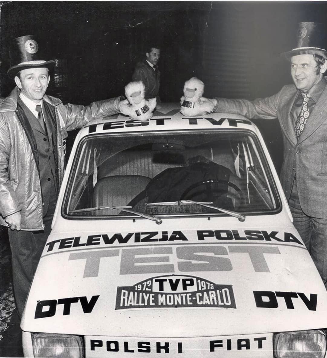 Sobiesław Zasada i Longin Bielak, źr&oacute;dło: źr&oacute;dło: www.facebook.com/Wielka-Wyprawa-Fiatow