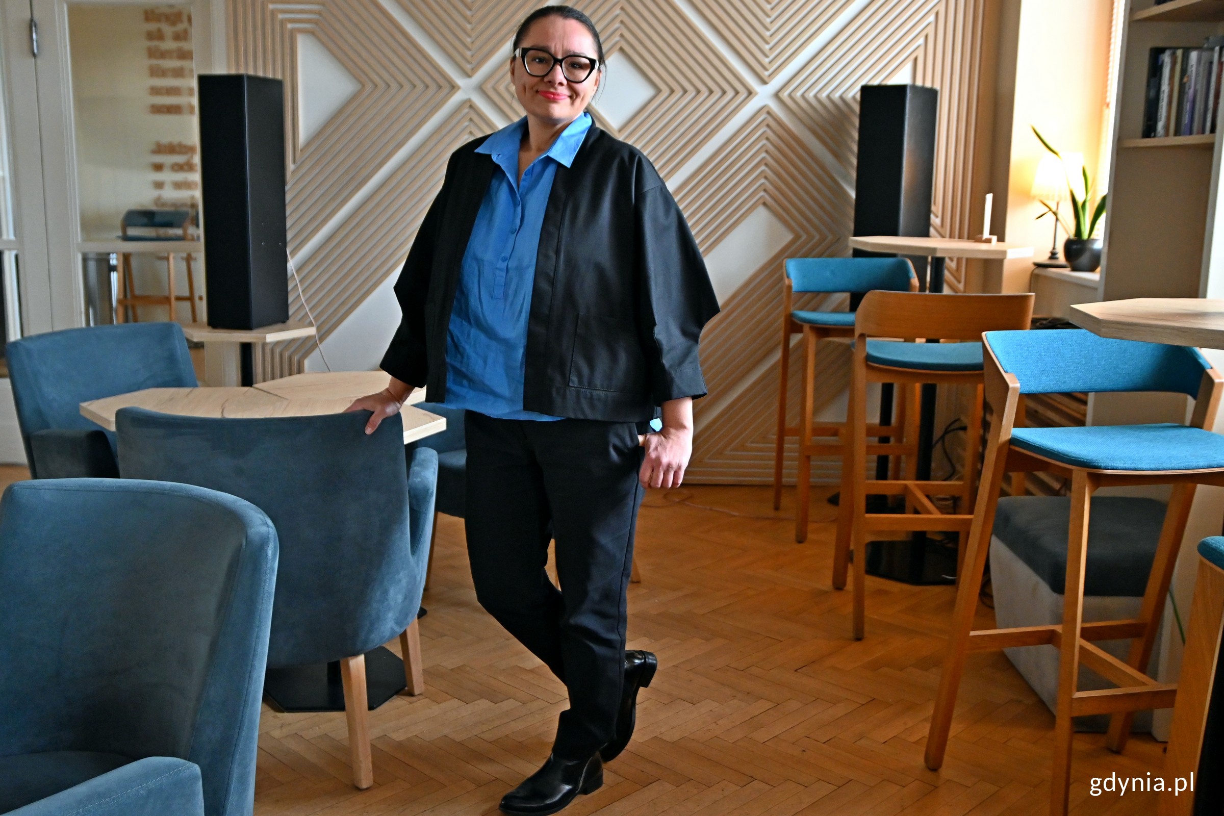 Katarzyna Korzeniewska, nowa dyrektorka Gdyńskiego Centrum Kultury, w kawiarni Konsulatu Kultury (fot. Magdalena Czernek)