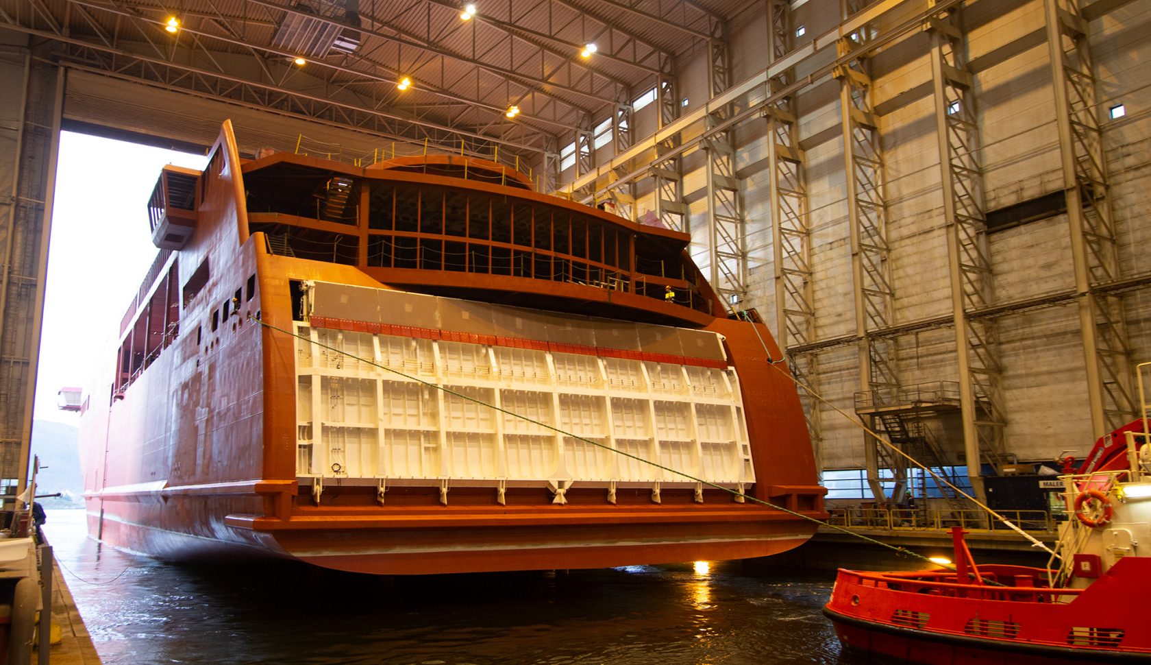 Częściowo wyposażona jednostka trafiła już z gdyńskiej stoczni Crist do Norwegii, fot. mat. prasowe Ulstein / www.ulstein.com