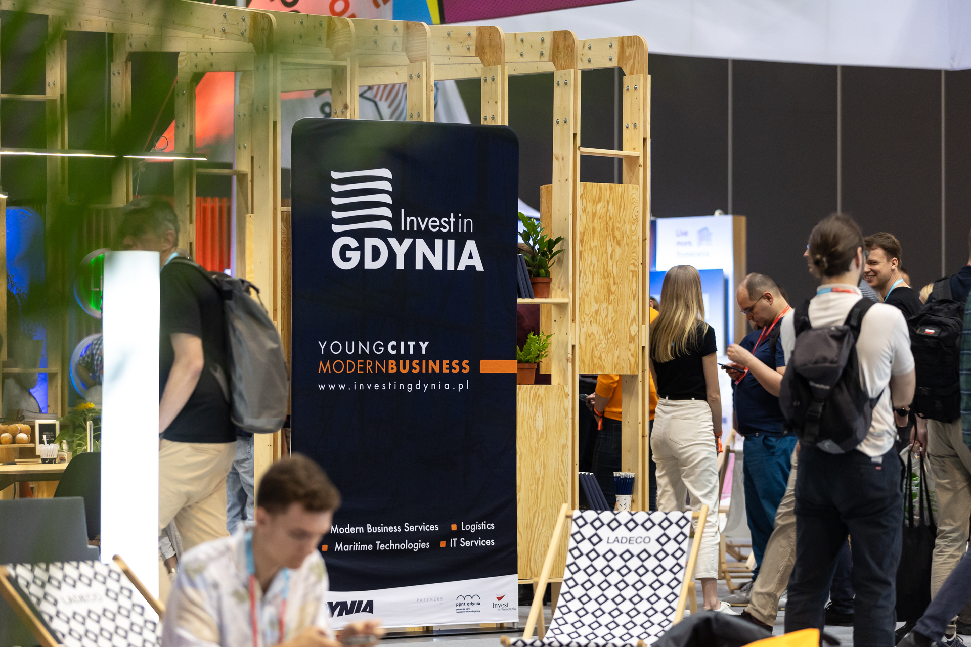 Wsp&oacute;lne stoisko Invest in Gdynia, PPNT Gdynia i Miasta Gdyni na Infoshare. Fot. Lucyna Lewandowska.
