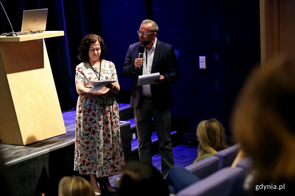 Wioletta Fabrycka i Maciej Gw&oacute;źdź na konferencji Tr&oacute;jmiejski Dzień Zielonych Budynk&oacute;w. Fot. Przemysław Kozłowski