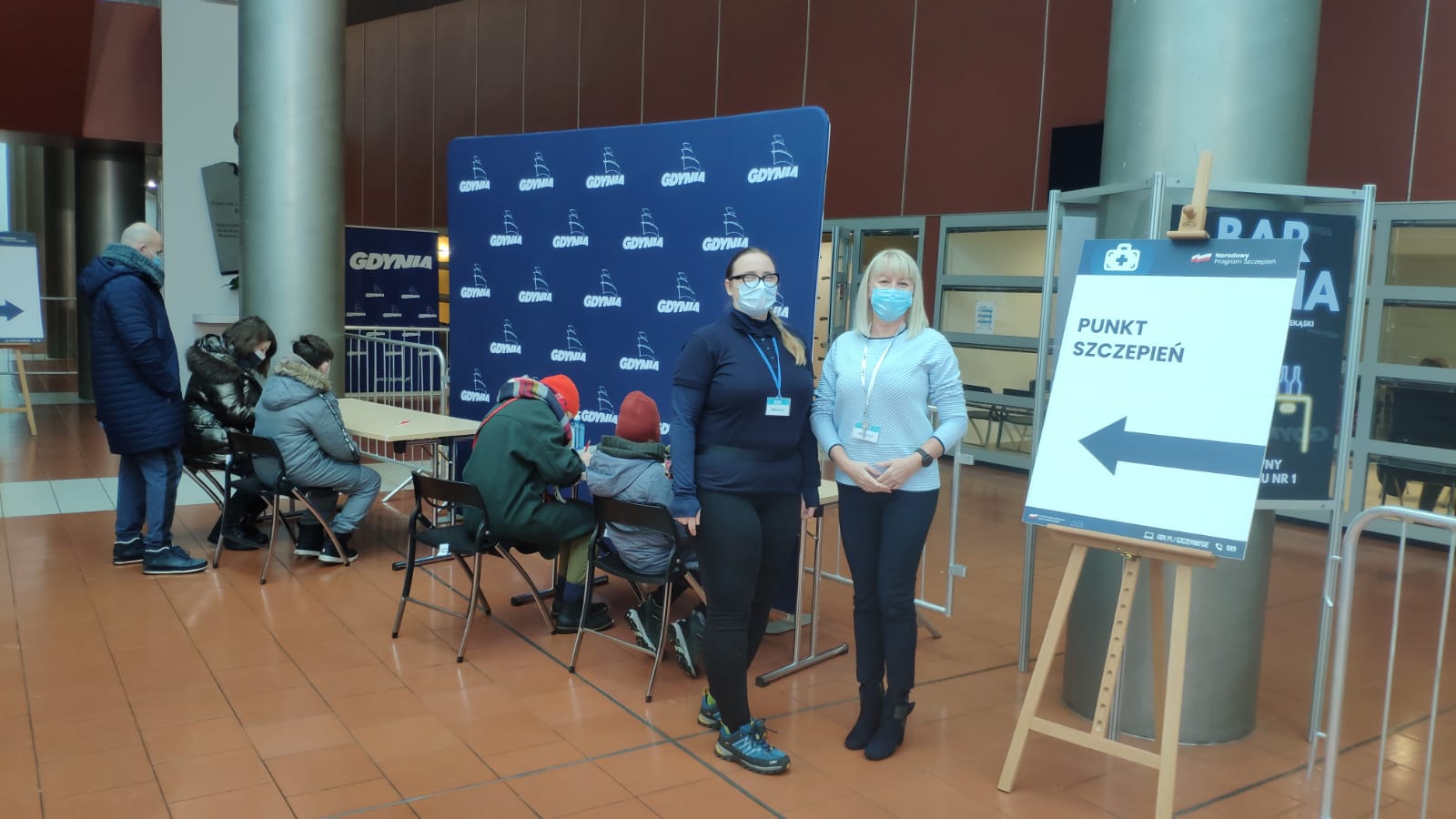 W miniony weekend w Gdynia Arenie, każdy mieszkaniec miasta od 5 roku życia, m&oacute;gł przyjąć szczepienie przeciwko Covid-19 // fot. Gdyńskie Centrum Zdrowia