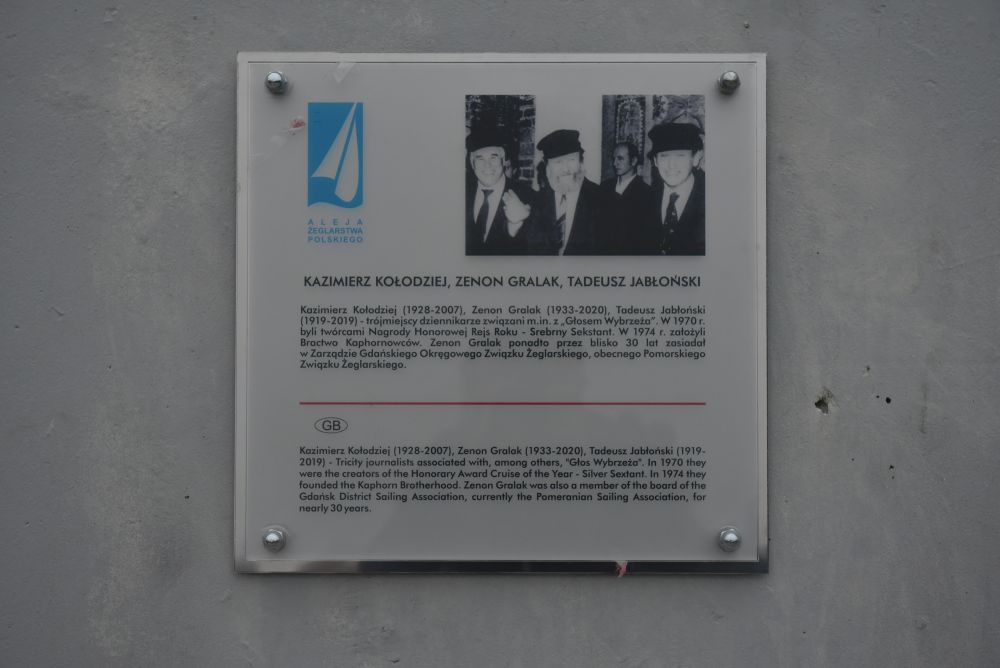 Tablica pamiątkowa (fot. Pomorski Związek Żeglarski)