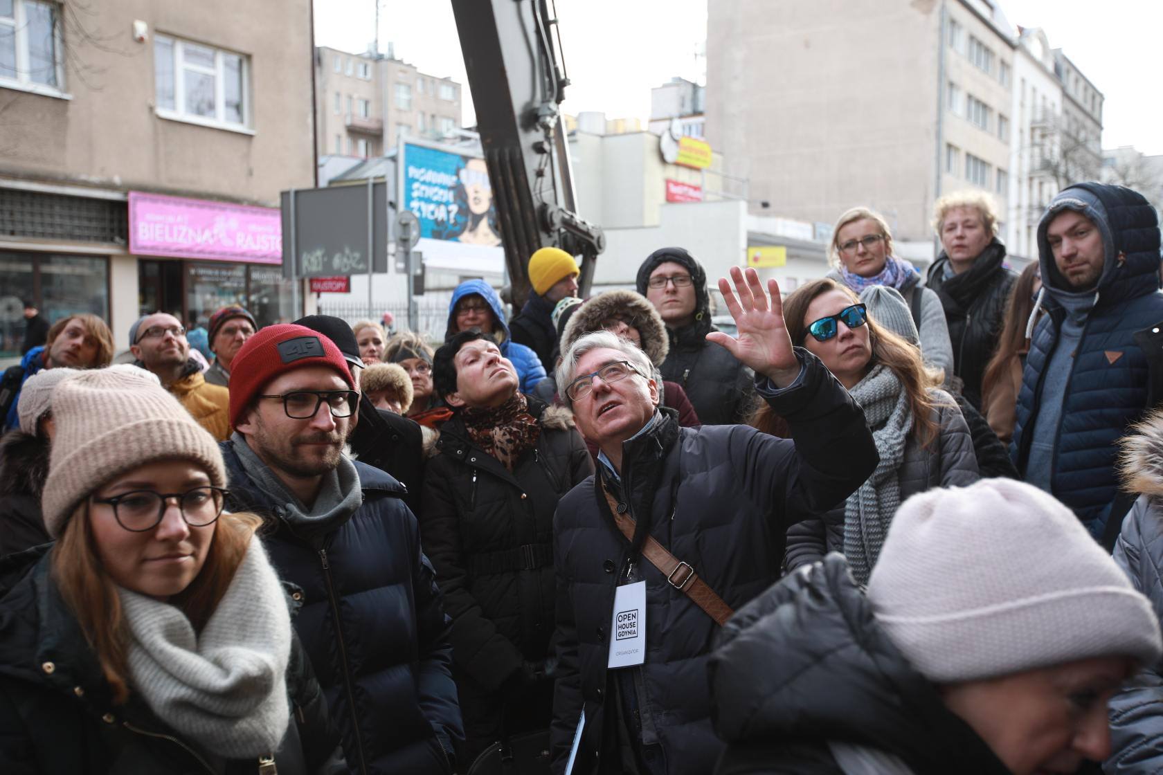 Zwiedzanie w ramach Mini Open House poprowadzili gdyńscy przewodnicy, fot. Karol Stańczak