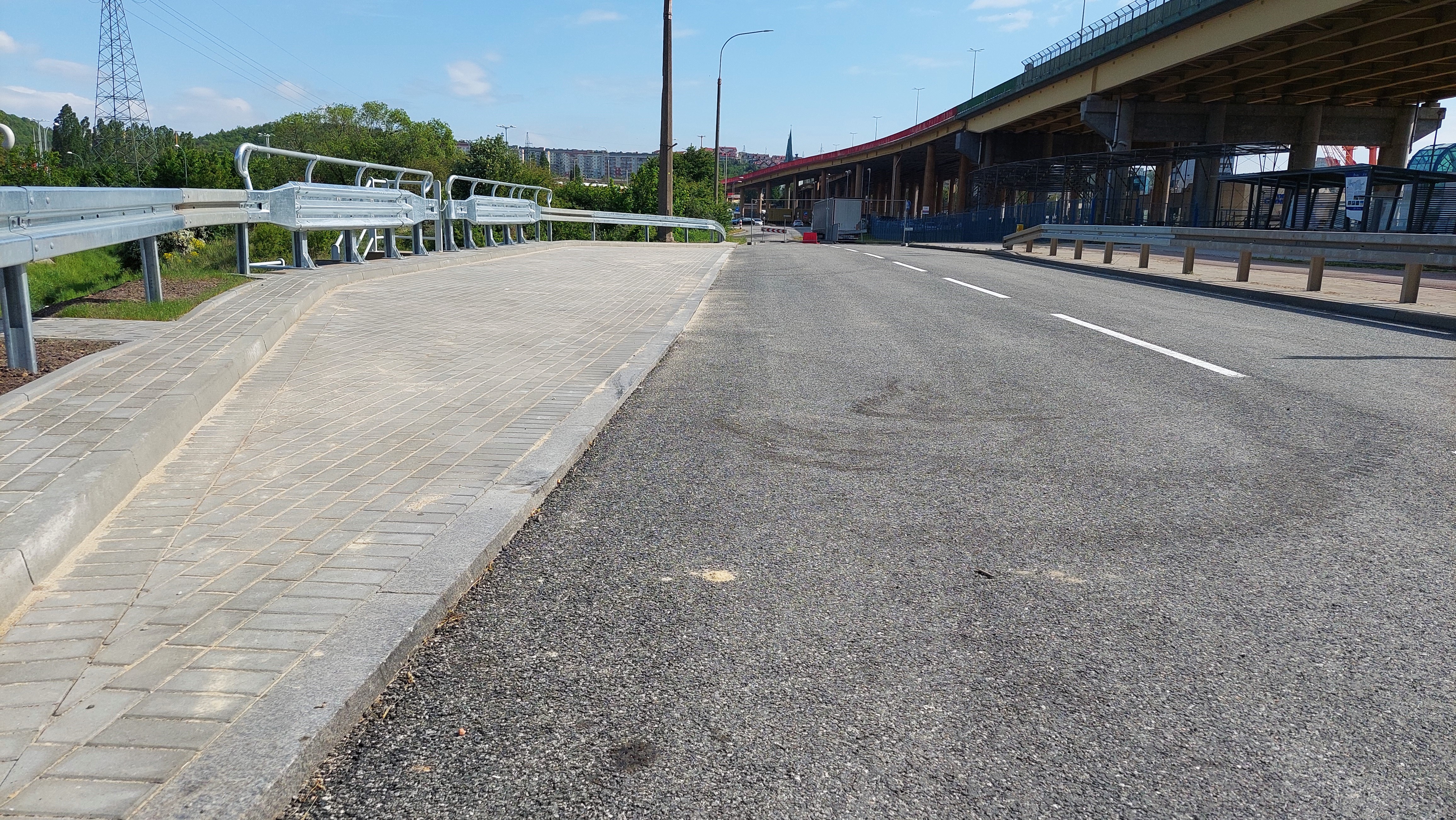 nowa nawierzchnia, zatoka postojowa