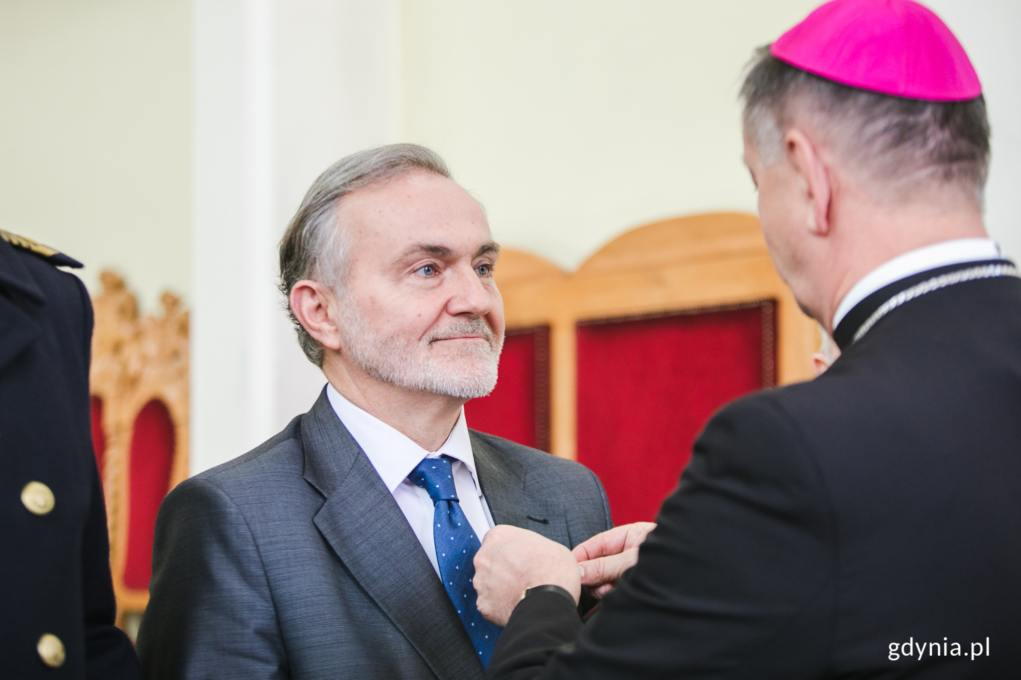 Prezydent Gdyni Wojciech Szczurek uhonorowany Medalem "W Służbie Bogu i Ojczyźnie" // fot. Karol Stańczak