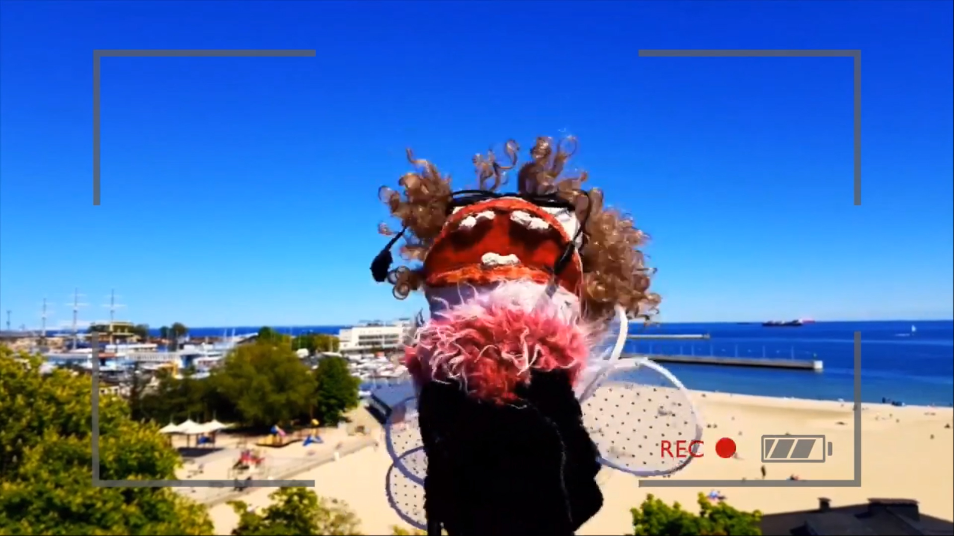 &bdquo;Bajkowa Ferajna na tropie" / &bdquo;Ciocia Klara w opałach"