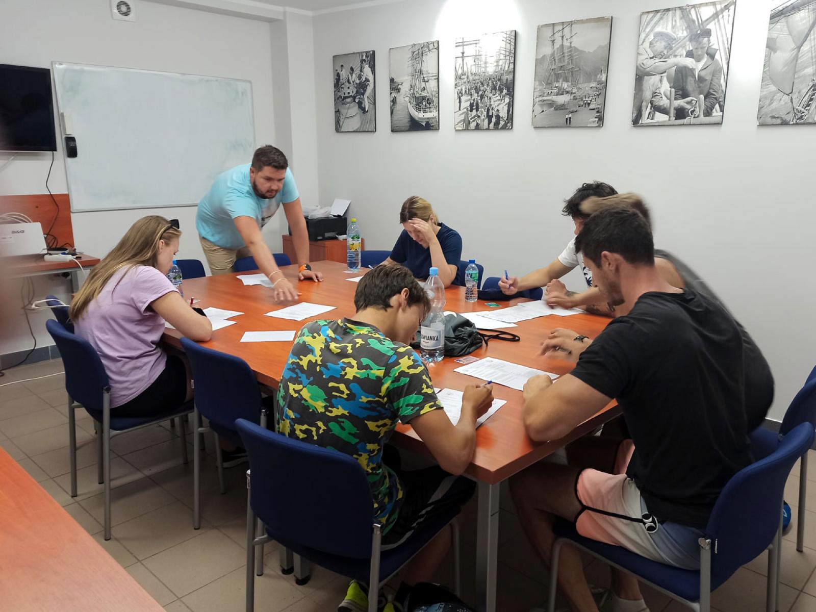 Egzamin na patent żeglarza jachtowego, fot. Uniwersytet Morski w Gdyni