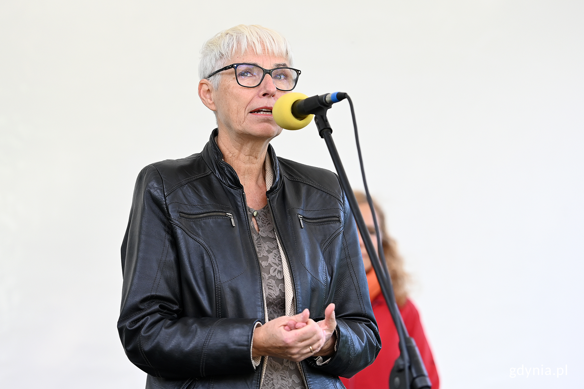 Przewodnicząca Rady Miasta Gdyni, Joanna Zielińska podczas wręczenia nagr&oacute;d dla laureat&oacute;w konkursu, fot. Michał Puszczewicz