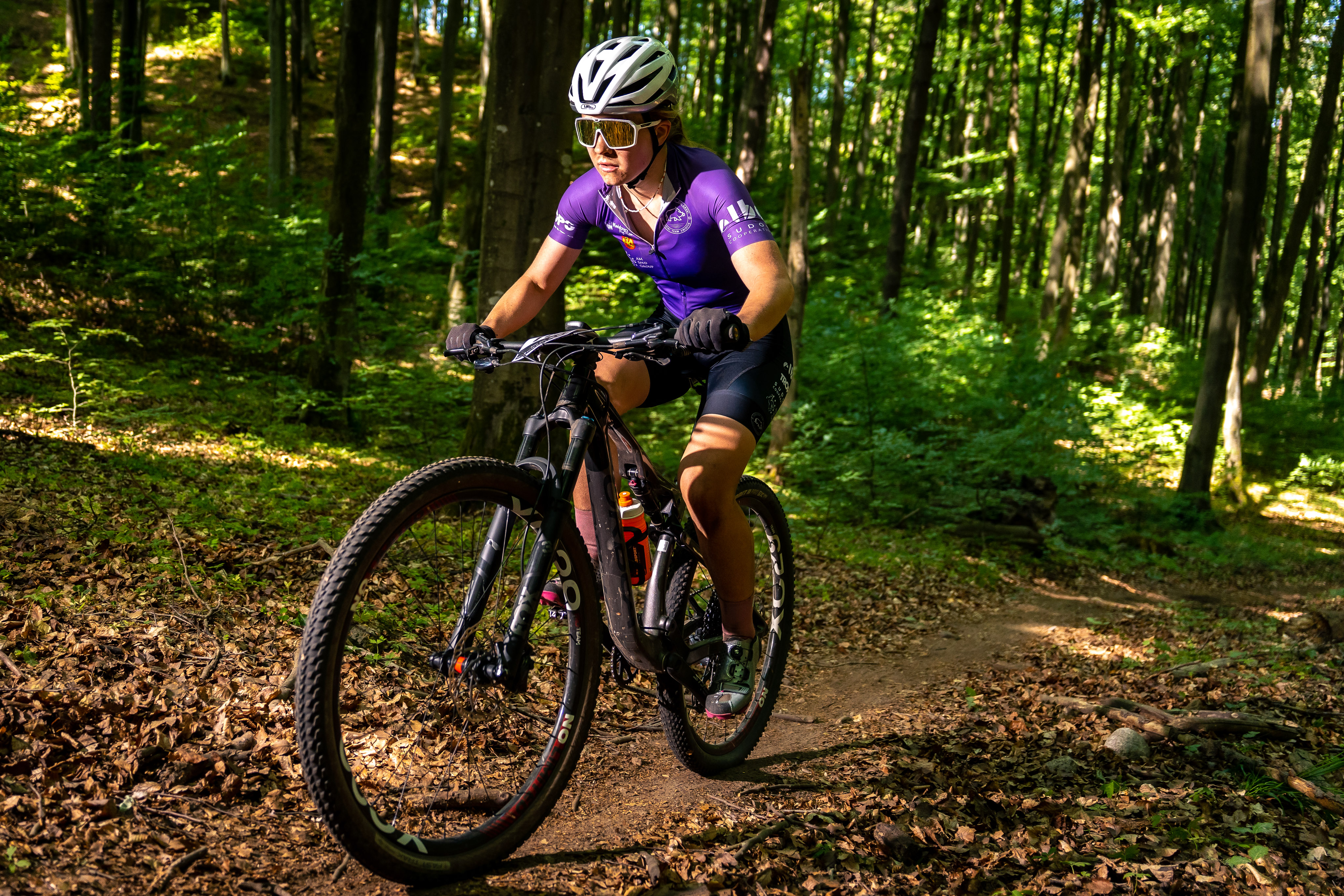 uczestniczka zawod&oacute;w w trakcie rywalizacji