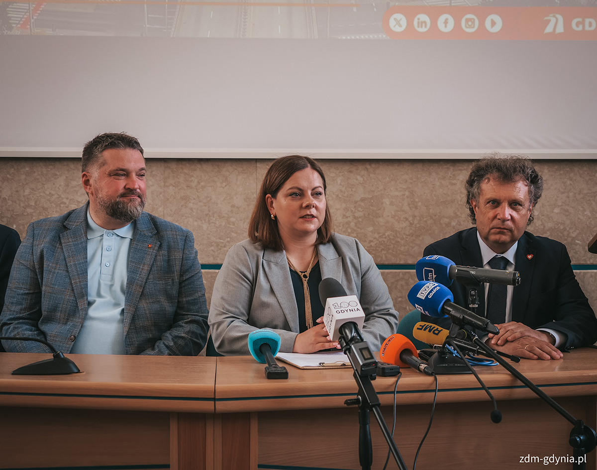 Na zdjęciu prezydent Aleksandra Kosiorek, Jacek Karnowski i Tadeusz Szemiot