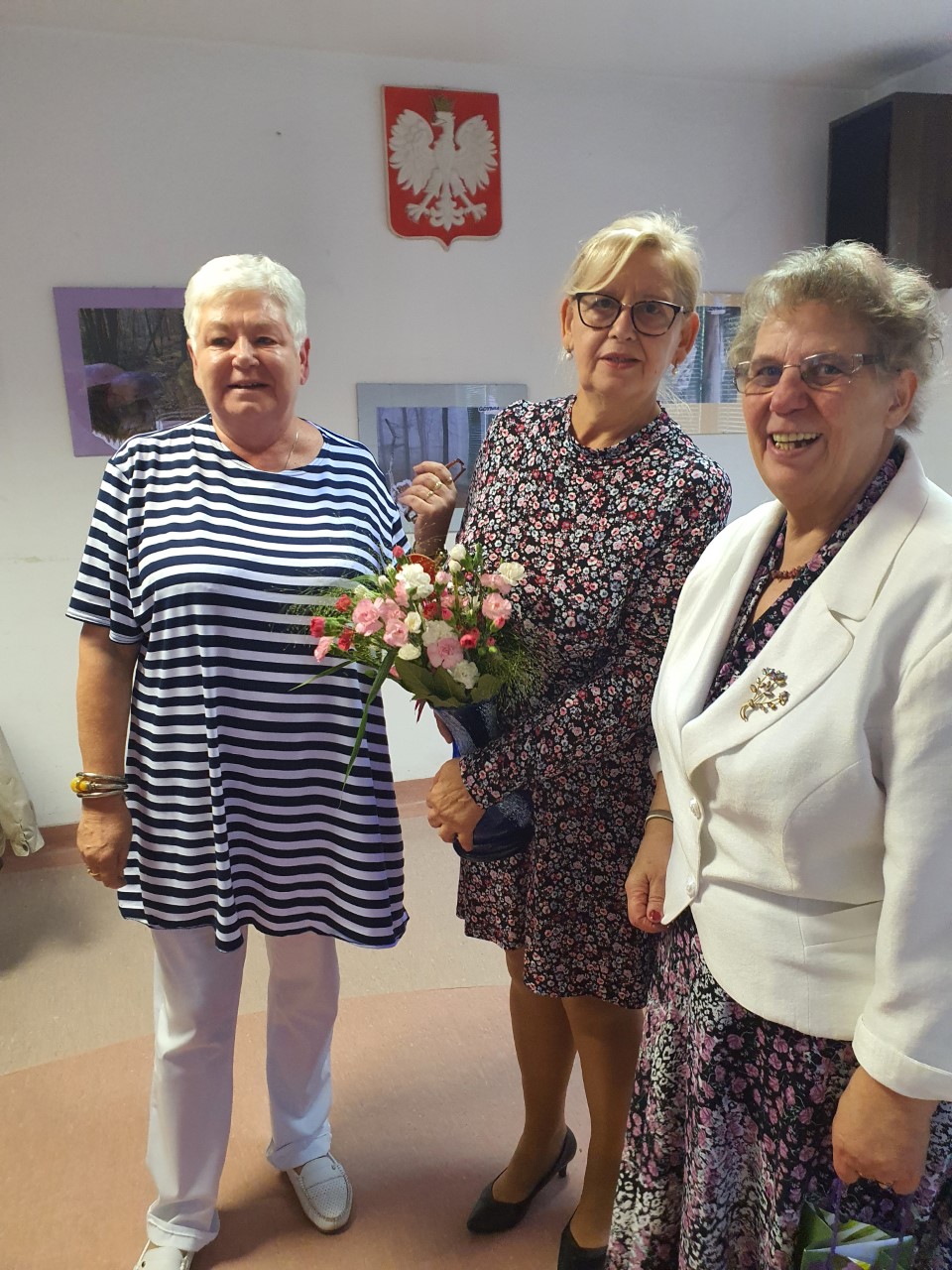 Pani Grażyna Sekuła (pierwsza z lewej) od kwietnia szefuje "Iskierce"