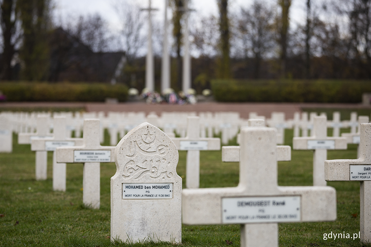 Muzułmański nagrobek. Fot. Przemysław Kozłowski