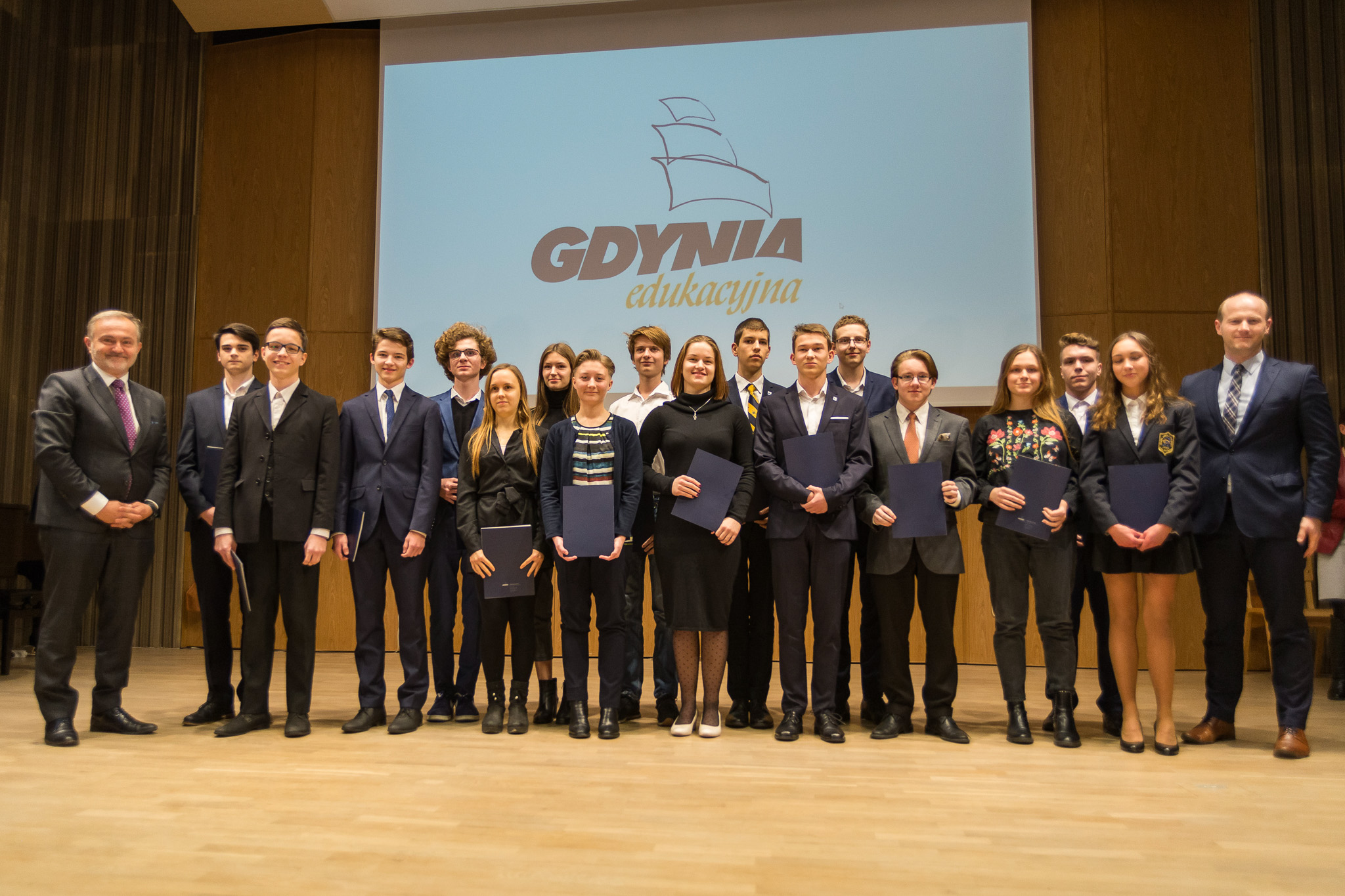 Stypendyści ze szk&oacute;ł ponadgimnazjalnych, fot. Anna Bobrowska