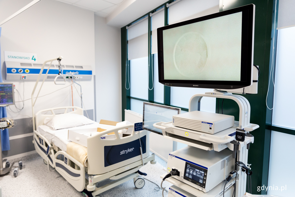 Nowoczesna sala w szpitalu.
