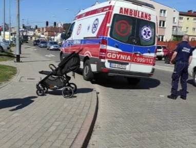 ratowali dziecko. Fot. SM Gdynia