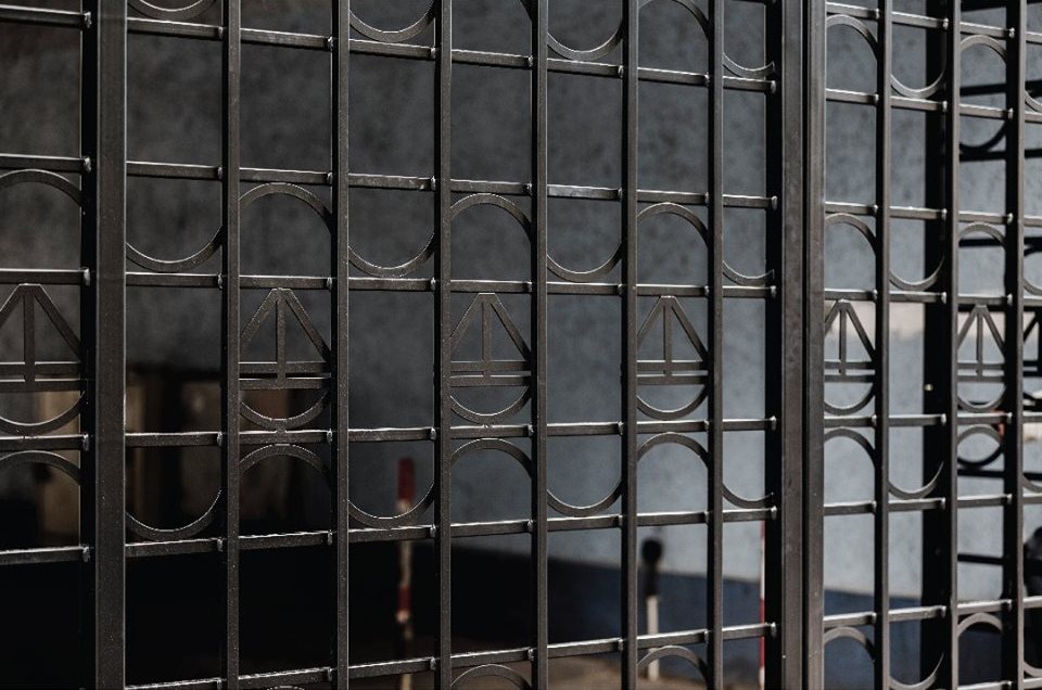 Nowe oblicze bramy przy Pułaskiego 8, fot. facebook.com/TrafficDesign