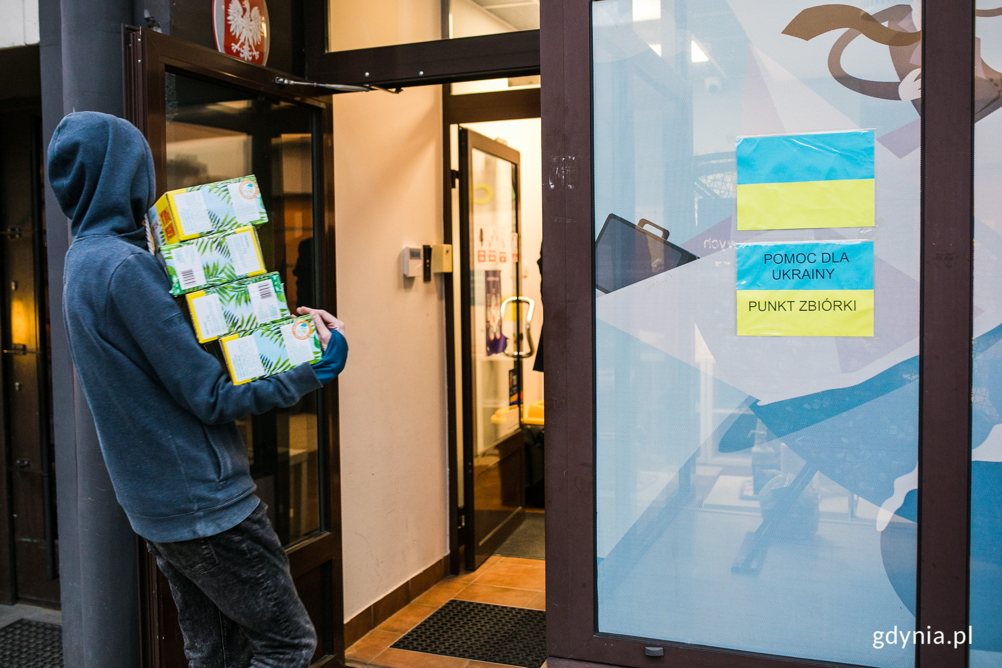 Punkt zbi&oacute;rki dar&oacute;w w GCOP, fot. Karol Stańczak
