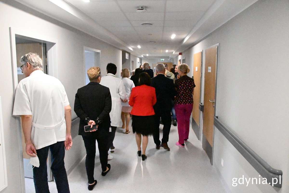 Korytarz wyremontowanego Oddziału Chor&oacute;b Wewnętrznych w Szpitalu Morskim // fot. Magdalena Śliżewska