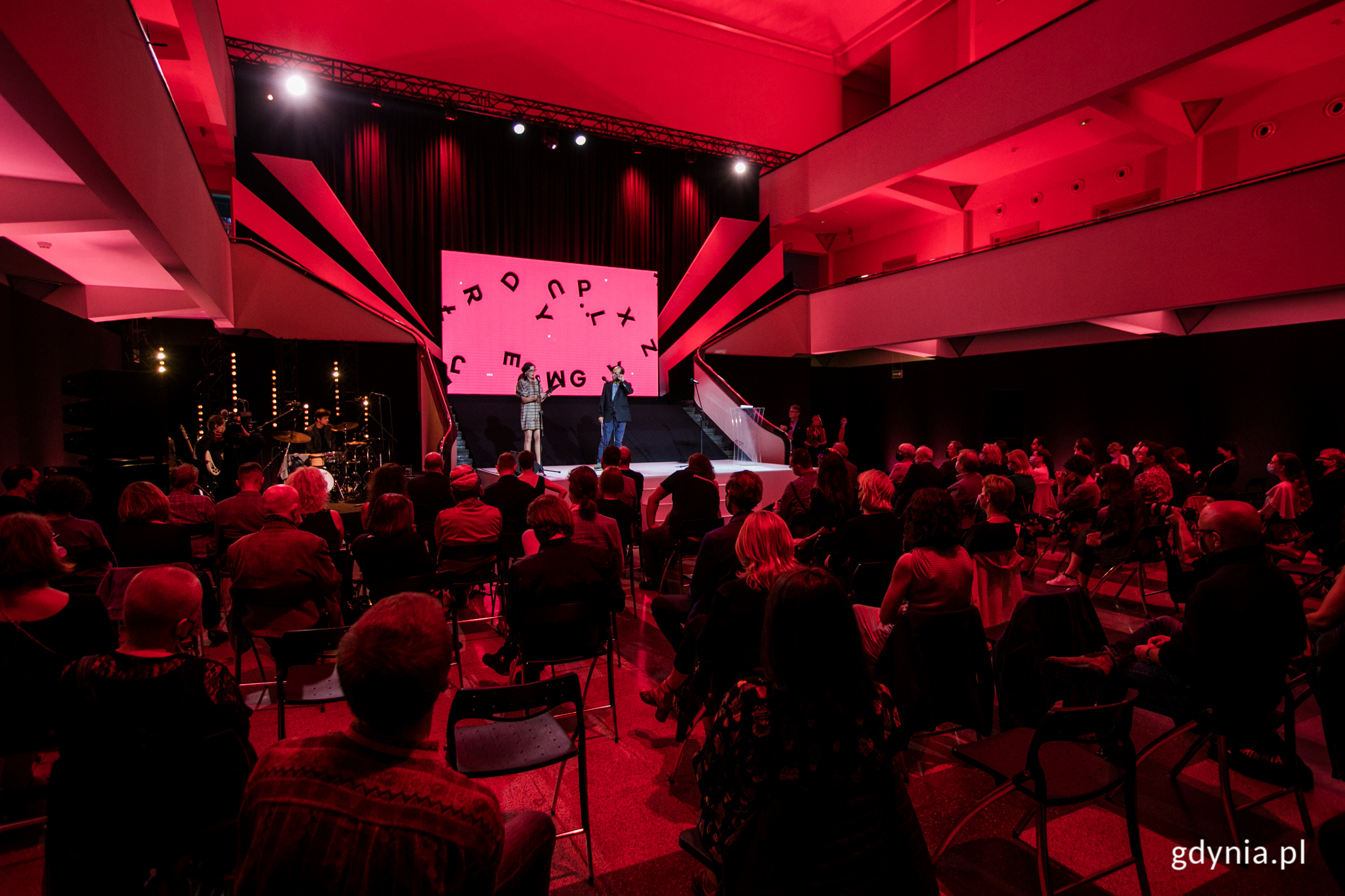 Gala Nagrody Literackiej w Gdyni od wielu lat gości w Muzeum Emigracji w Gdyni. Tak uroczystość prezentowała się w 2020 roku // fot. Karol Stańczak