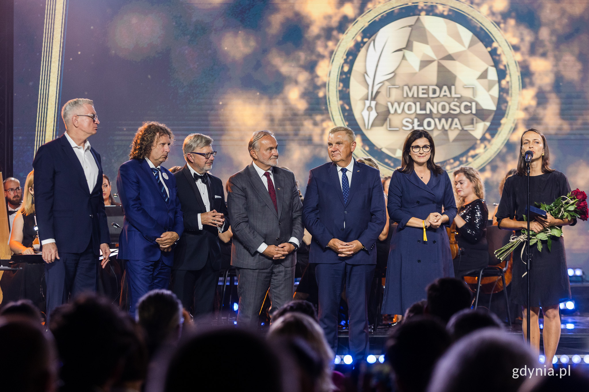 Katarzyna Wappa odbiera Medal Wolności Słowa w kategorii OBYWATEL/OBYWATELKA, fot. Karol Stańczak