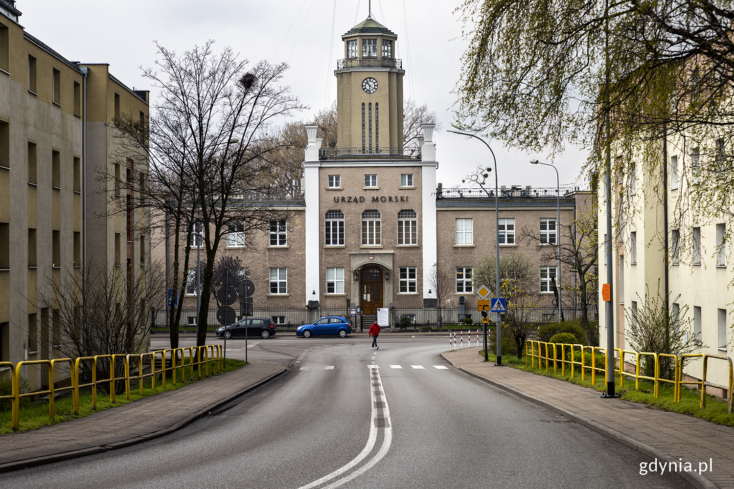 Urząd Morski w Gdyni, do kt&oacute;rego prowadzi ul. Tadeusza Wendy. Fot. Przemysław Kozłowski