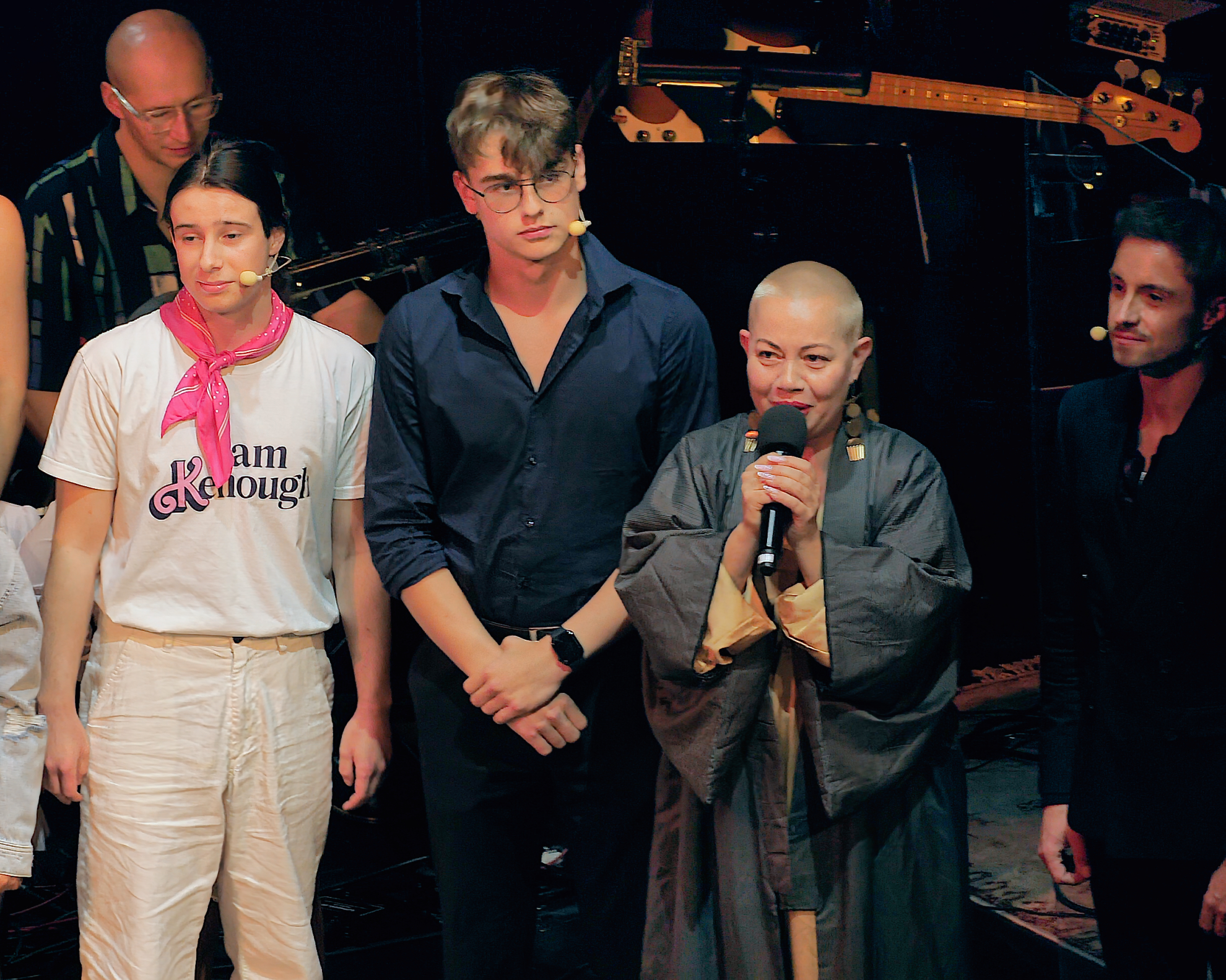 Na scenie m.in. Marta Smuk i uczestnicy podczas koncertu Koncert &bdquo;Dawaj! Na scenę!&rdquo;