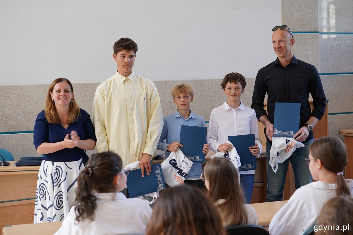 SP 37 &ndash; Mistrzostwo Polski w koszyk&oacute;wce 3x3 chłopc&oacute;w: Antoni Dudalewicz, Michał Januszewski, Michał Malec, Franciszek Prieba; trener Tomasz Wojdyła