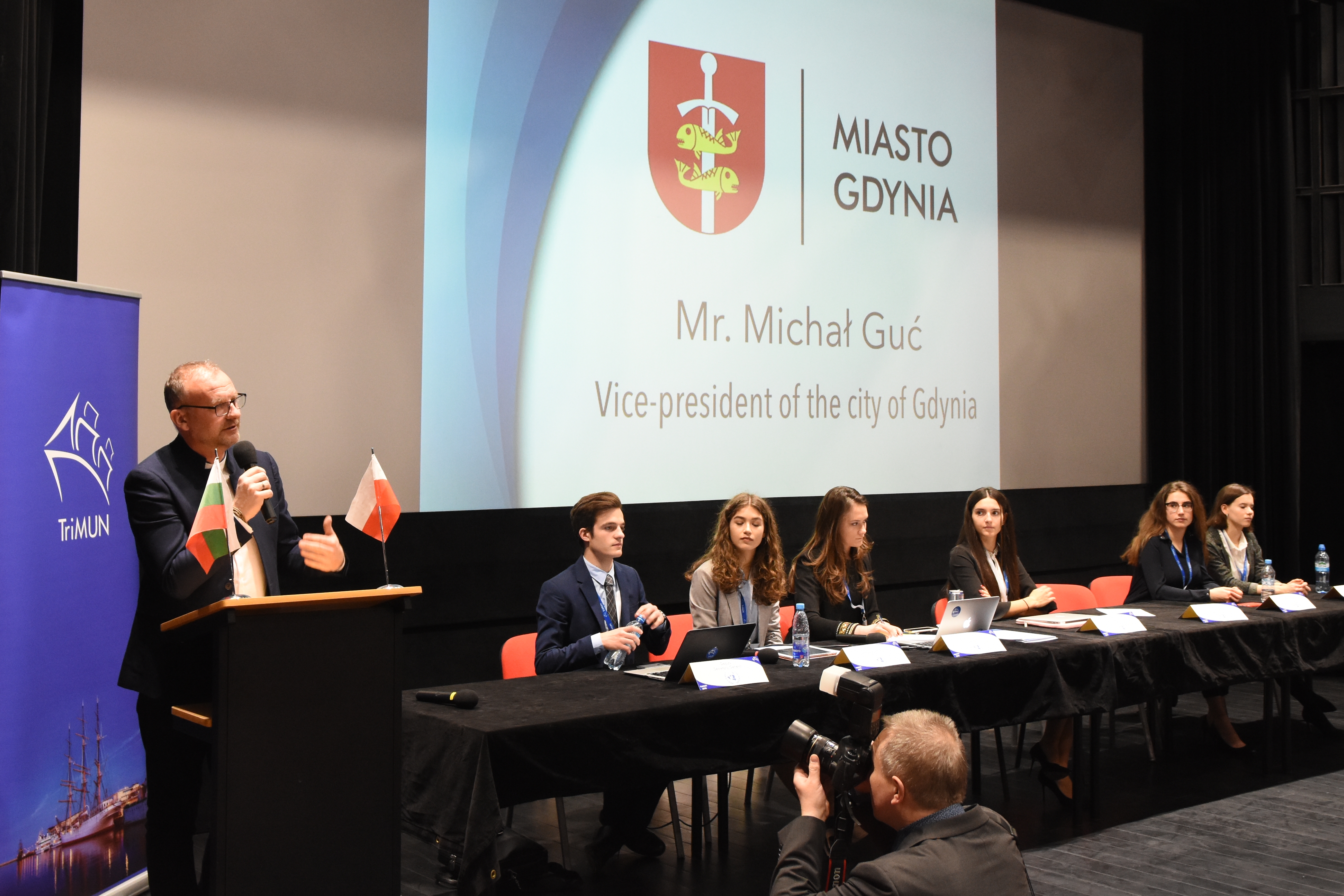 Młodzi debatują w Gdyni o problemach wsp&oacute;łczesnego świata // fot.Marta Jaszczerska