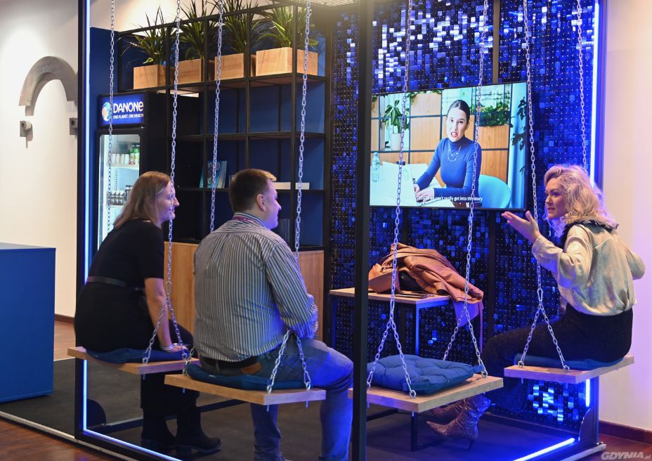 Podczas konferencji było wielu wystawc&oacute;w z branży IT