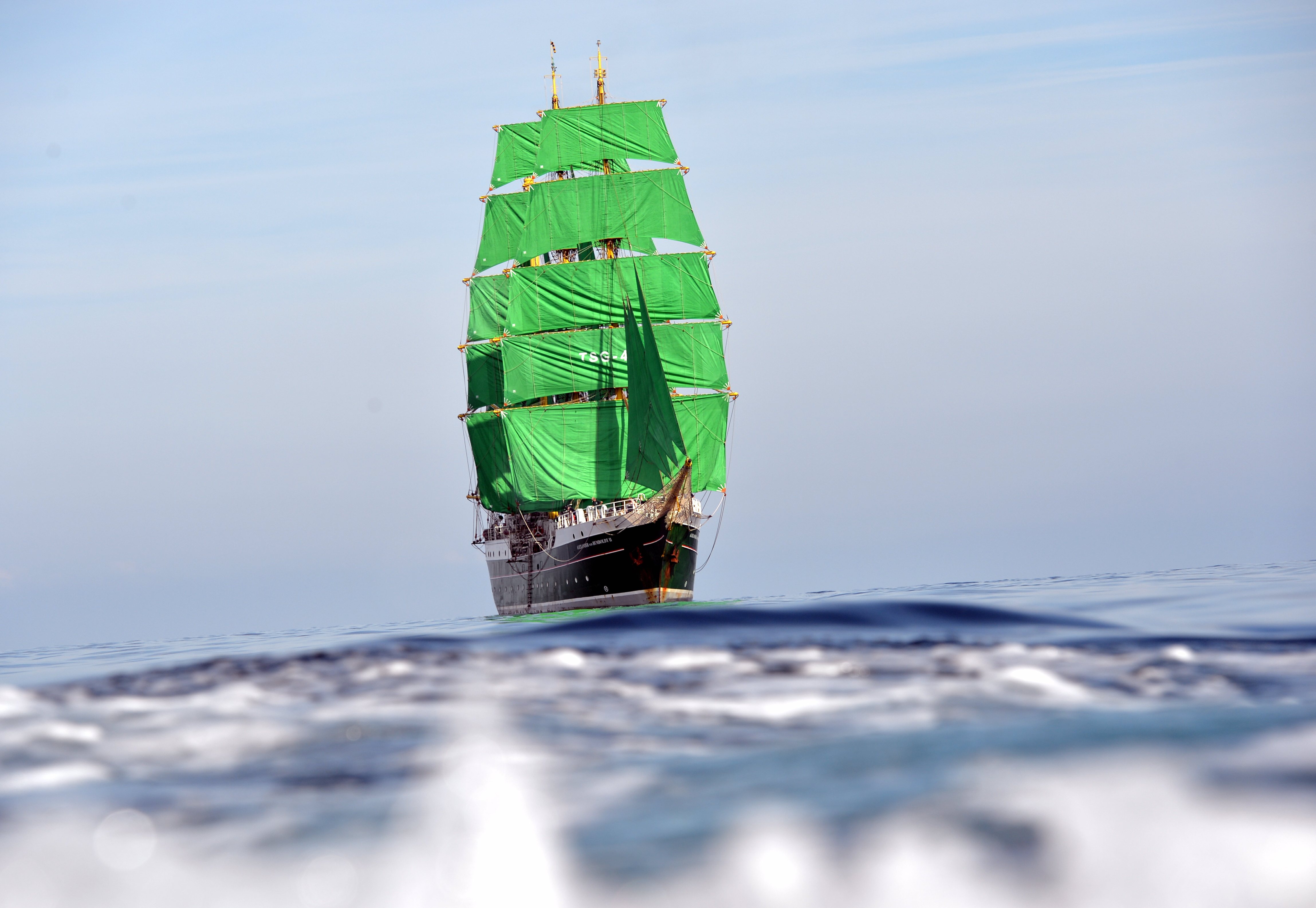 Charakterystyczny zielony żaglowiec zacumuje w Gdyni aż na 3 dni, fot. Deutsche Stiftung Sail Training / www.alex-2.de