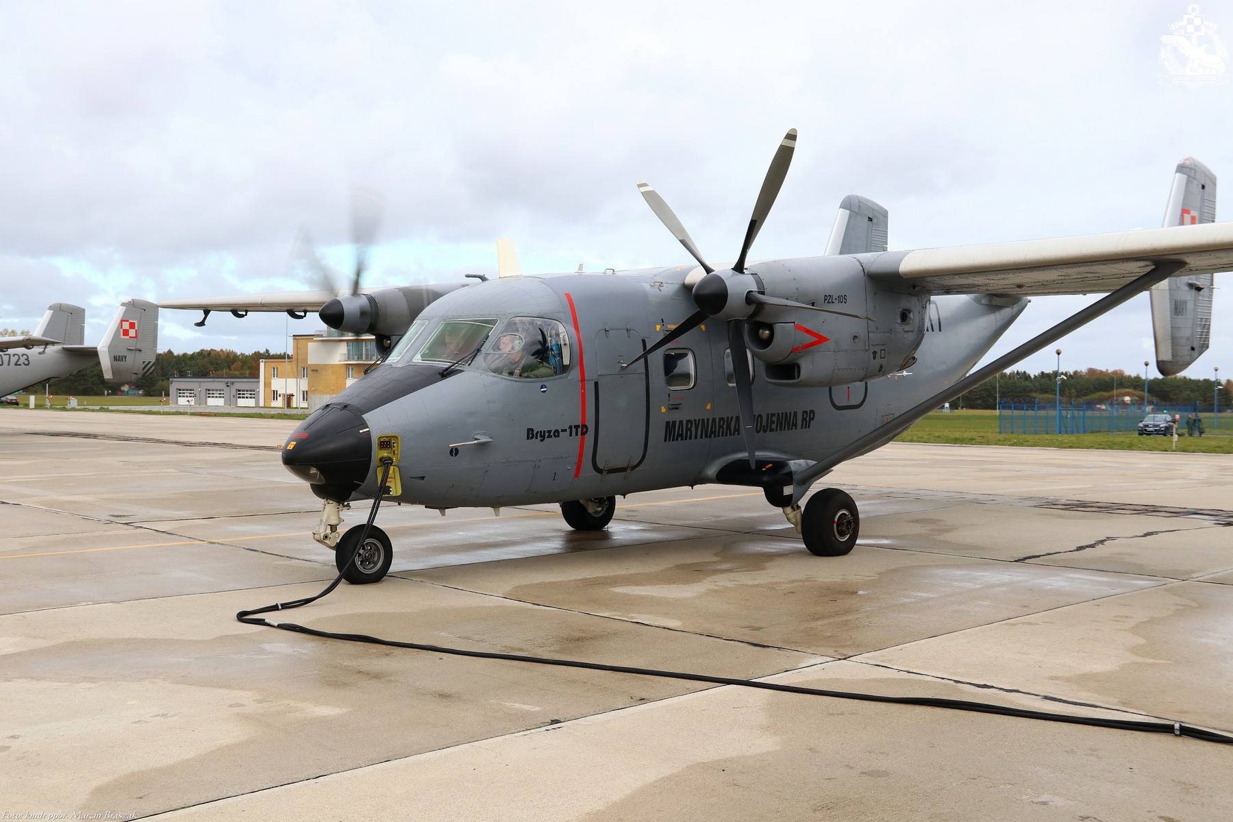 Bryza startuje z płyty lotniska w Babich Dołach, fot. kmdr ppor. Marcin Braszak / www.blmw.wp.mil.pl