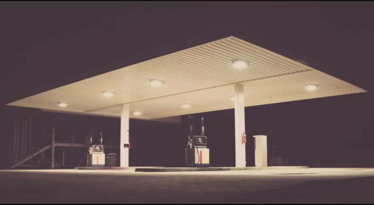 Historia stacji benzynowych na świecie