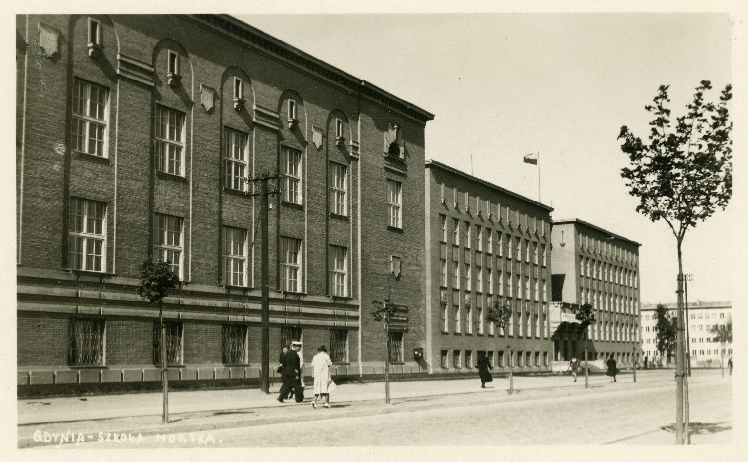 Perły: Gmach Państwowej Szkoły Morskiej projektu Wacława Tomaszewskiego &ndash; wykład