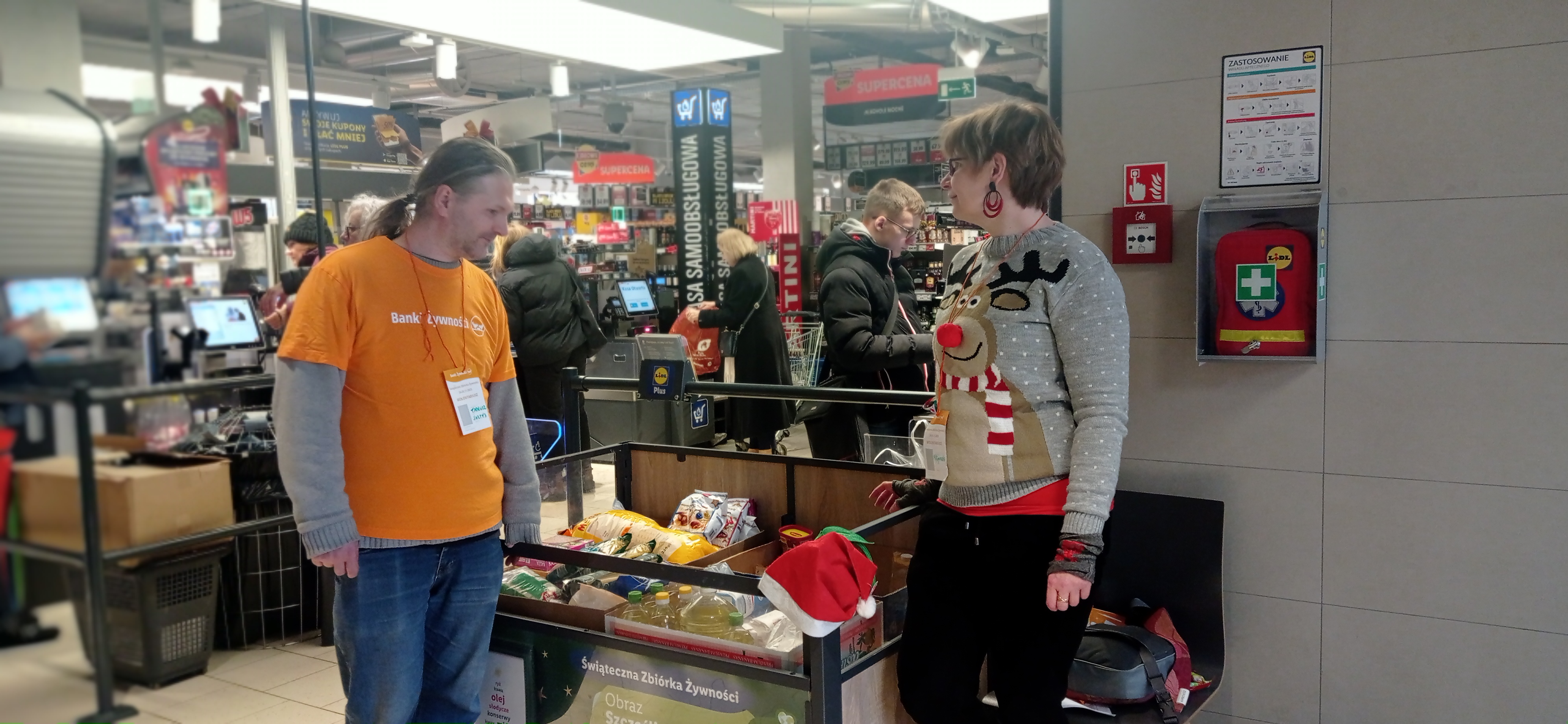 Zbi&oacute;rka żywności zorganizowana przez Bank Żywności z Tr&oacute;jmiasta (fot. materiały prasowe)