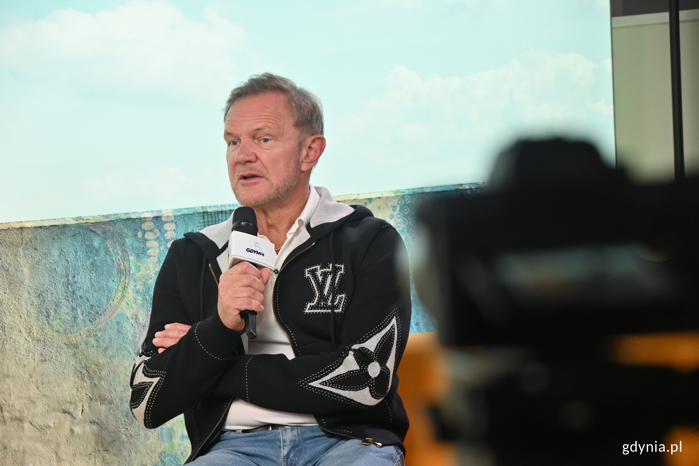 Cezary Pazura w studio &bdquo;Gdynia Filmowa&rdquo; (fot. Dominika Sobiech)