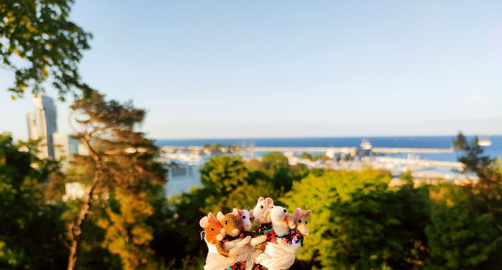 Ernest i Florentyna, bohaterowie mysich opowieści, zdecydowanie lubią przebywać blisko natury