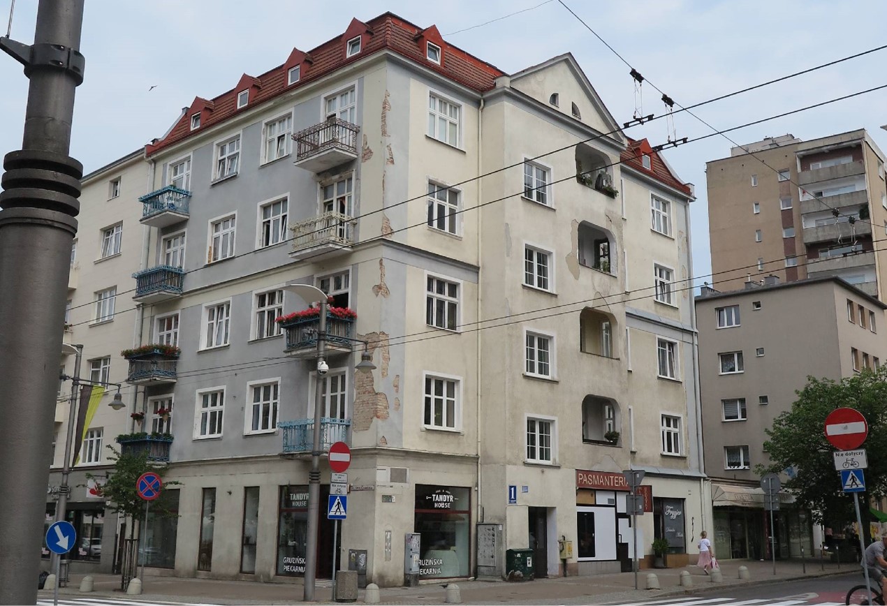 Budynek mieszkalny przy ul. Żołnierzy I Armii Wojska Polskiego 1