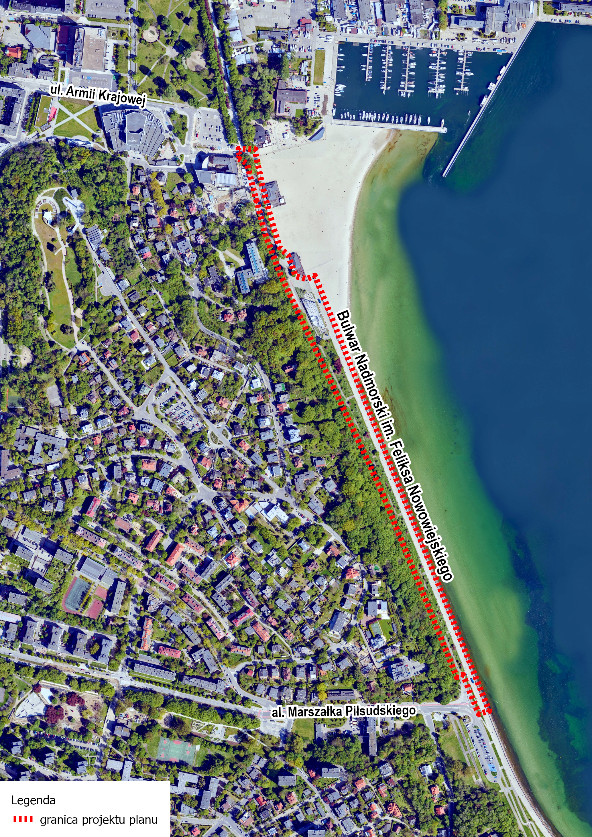 Ortofotomapa Gdyni, widoczna kamienna g&oacute;ra, zatoka, fragment bulwaru, zaznaczony przerywają czerwoną linią obszar objęty miejscowym planem - bulwar