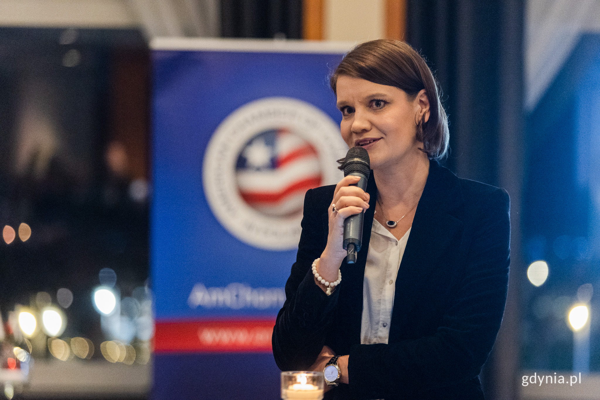 Katarzyna Gruszecka-Spychała, wiceprezydent Gdyni ds. gospodarki podczas świątecznego spotkania tr&oacute;jmiejskiego oddziału Amerykańskiej Izby Handlowej w Polsce, fot. Karol Stańczak