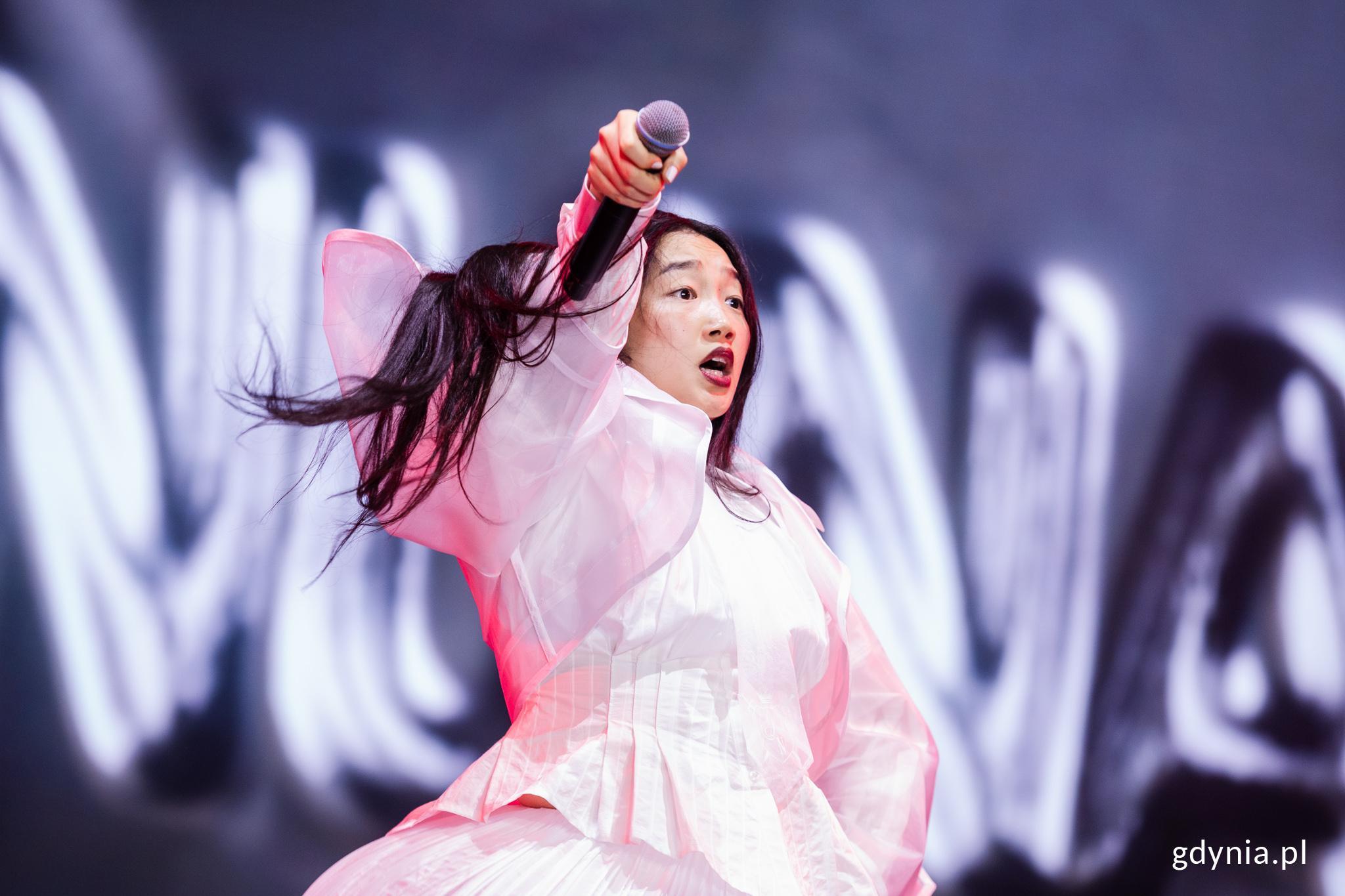 Audrey Nuna podczas występu na Tent Stage (fot. Karol Stańczak)