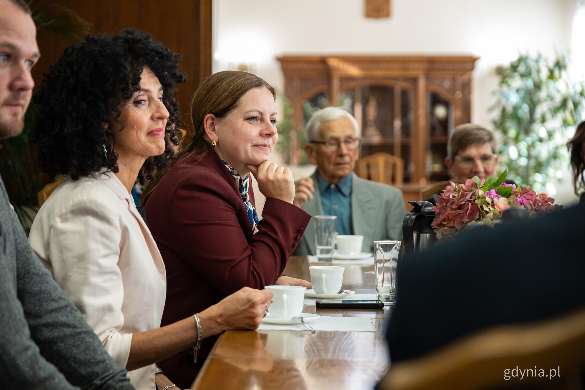 Prezydent Gdynia Aleksandra Kosiorek oraz Naczelnik Urzędu Stanu Cywilnego w Gdyni, Inocenta Nycz