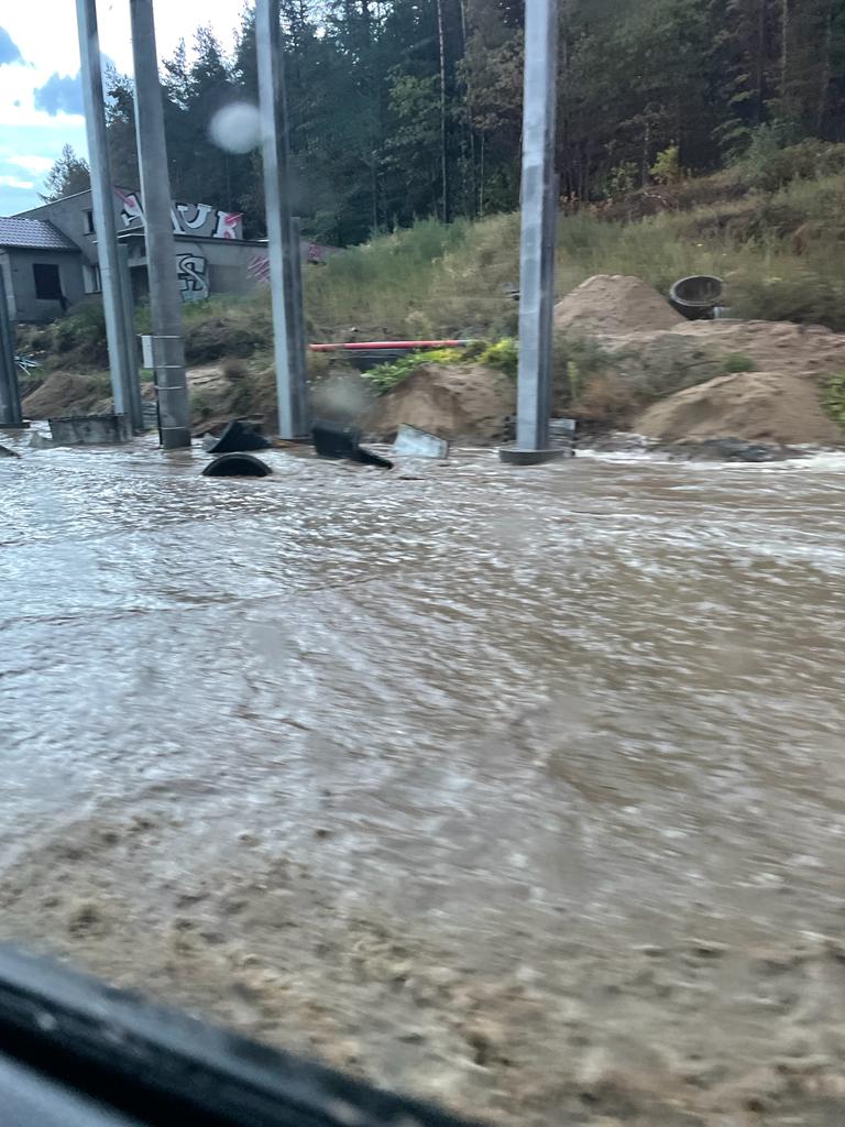 Zalana ul. Chwaszczyńska na Karwinach