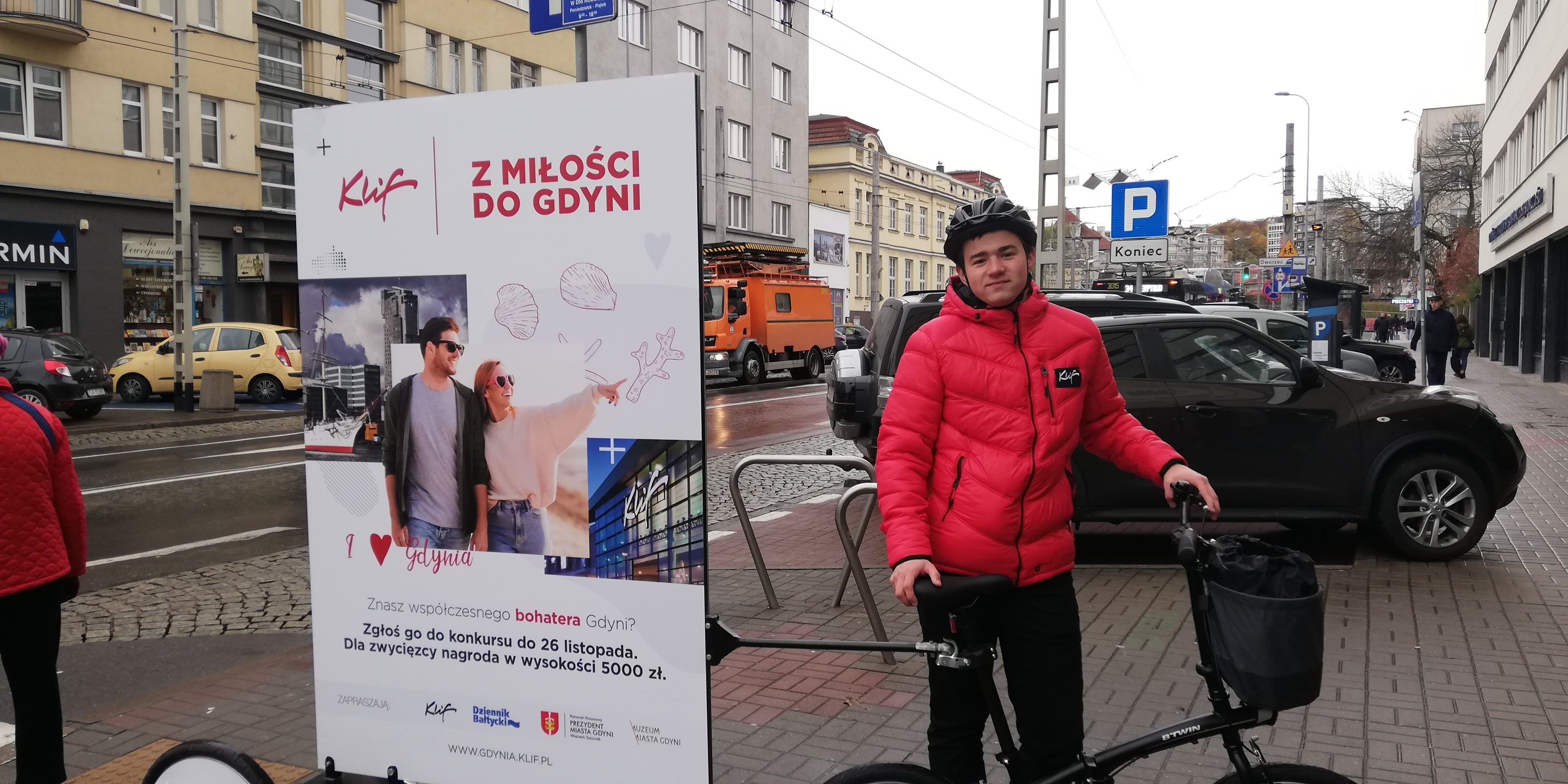 Rowerowa promocja akcji na ulicy 10 Lutego w Gdyni, fot. G. Pilarczyk