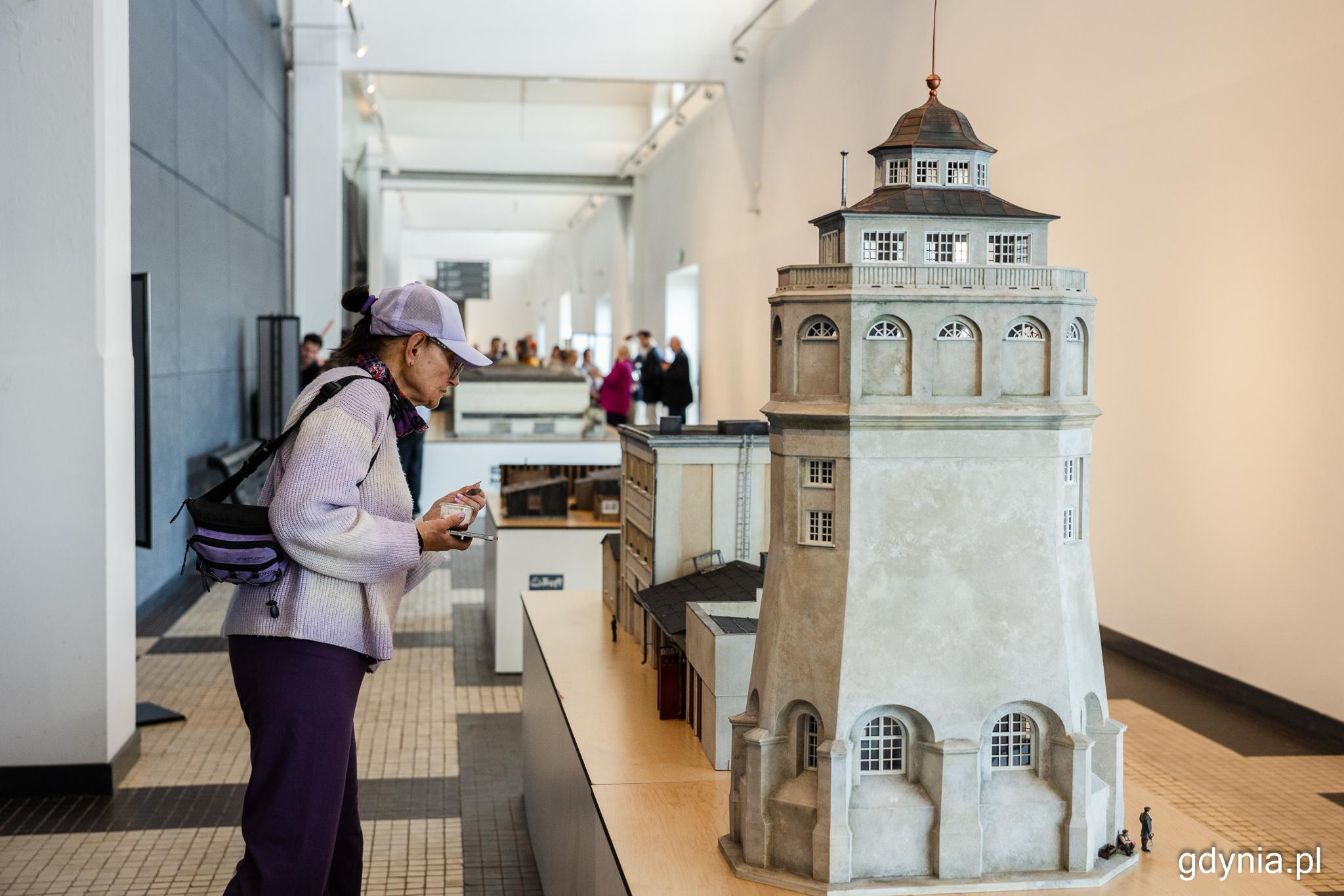 Wystawa czasowa &bdquo;Trefl Miniatury. Historia w małej skali&rdquo; w Muzeum Emigracji