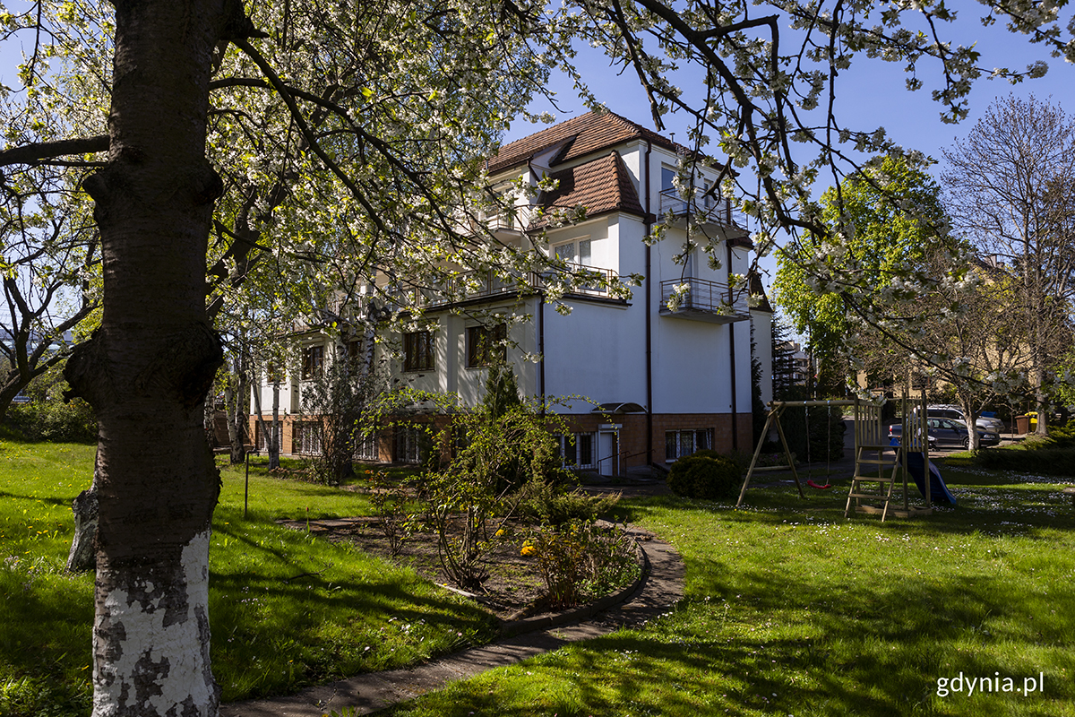 Dom w Gdyni Orłowie przy al. Zwycięstwa 263, przygotowany dla ukraińskich uchodźc&oacute;w. Fot. Przemysław Kozłowski