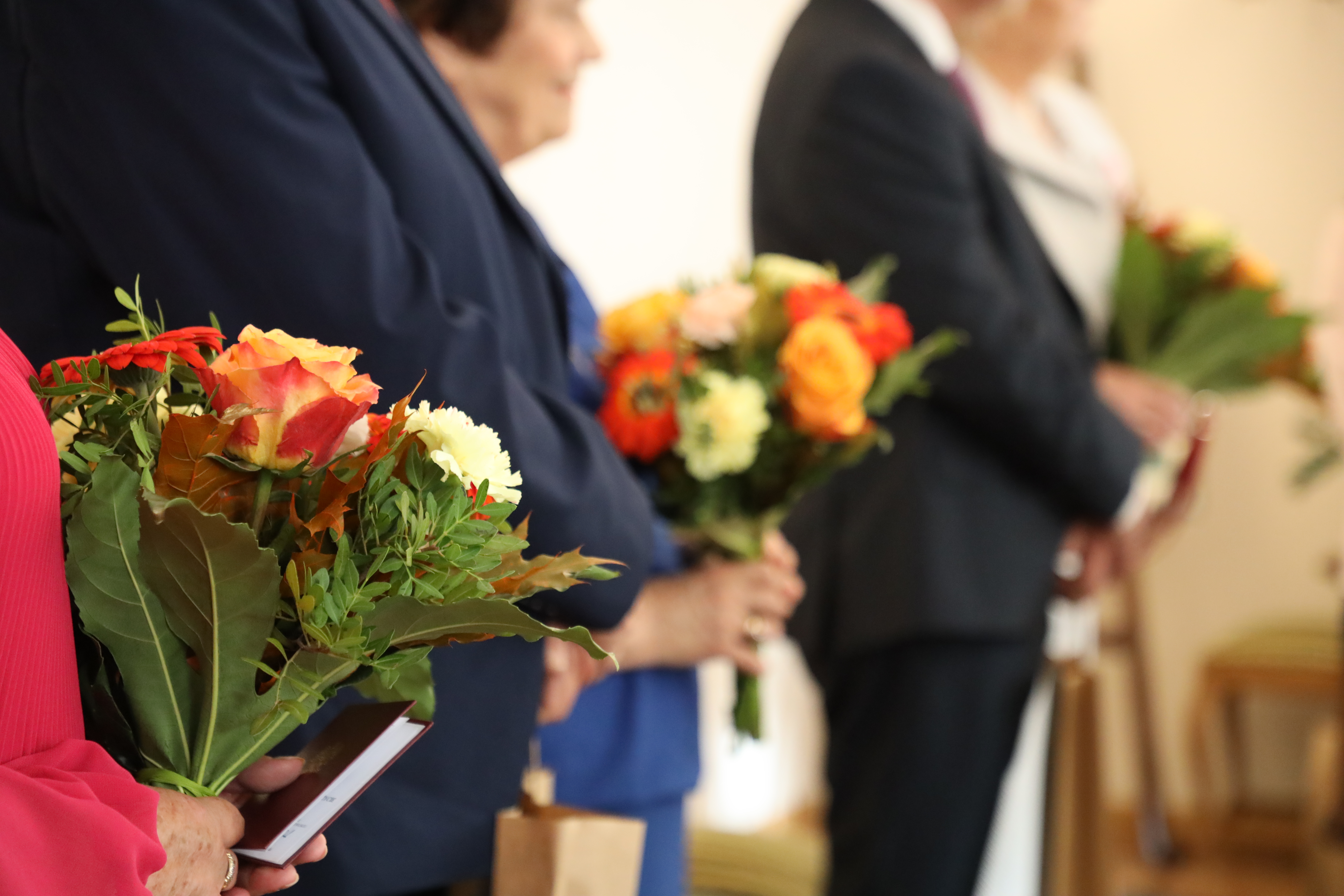 Laureaci otrzymali medale oraz kwiaty