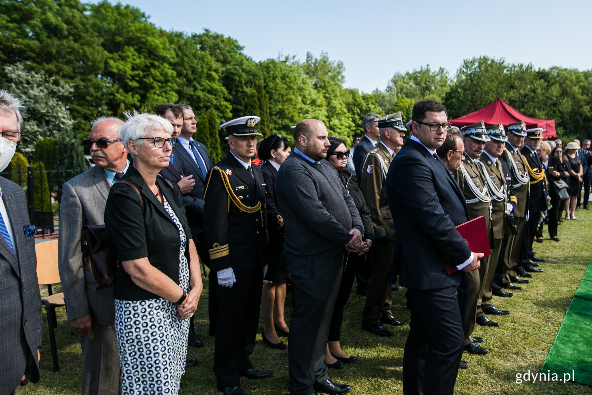 Ceremonia pożegnania admirała floty Ryszarda Łukasika z udziałem przewodniczącej Rady Miasta Joanny Zielińskiej, fot. Karol Stańczak