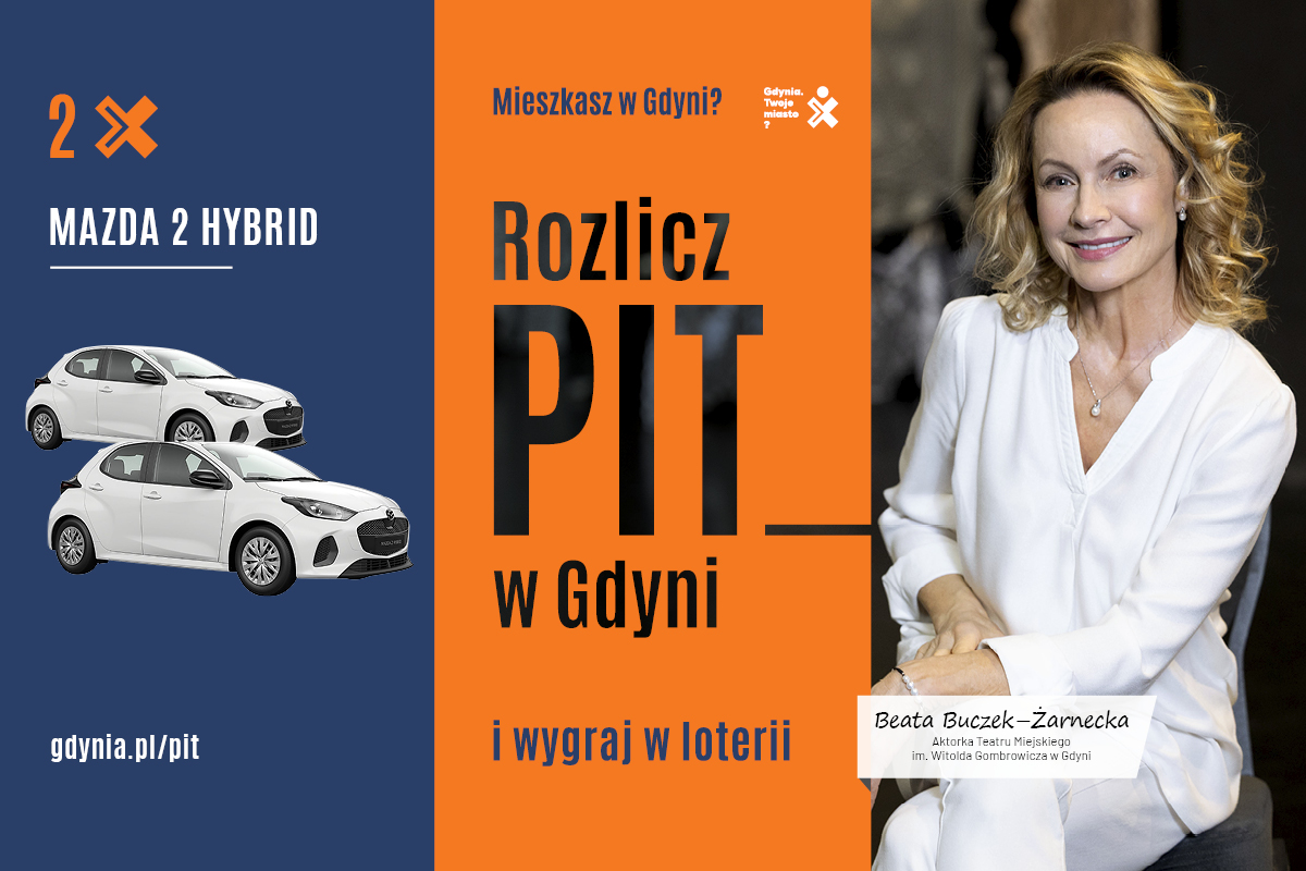 Grafika Rozlicz PIT w Gdyni, dwa białe samochody na granatowym tle, nazwa akcji na pomarańczowym tle, Beata Buczek-Żarnecka na siedząco pozuje do zdjęcia, uśmiecha się